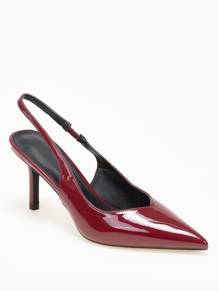 Slingback γόβες με ιδιαίτερο κόψιμο