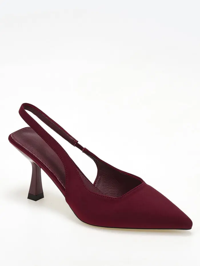Slingback γόβες με ιδιαίτερο τακούνι