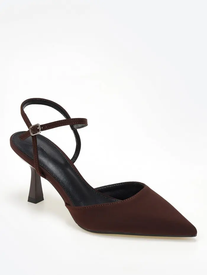 Slingback γόβες με λουράκι