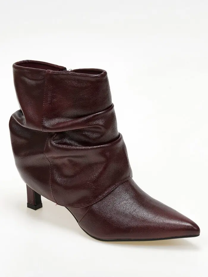 Slouchy μυτερά μποτάκια