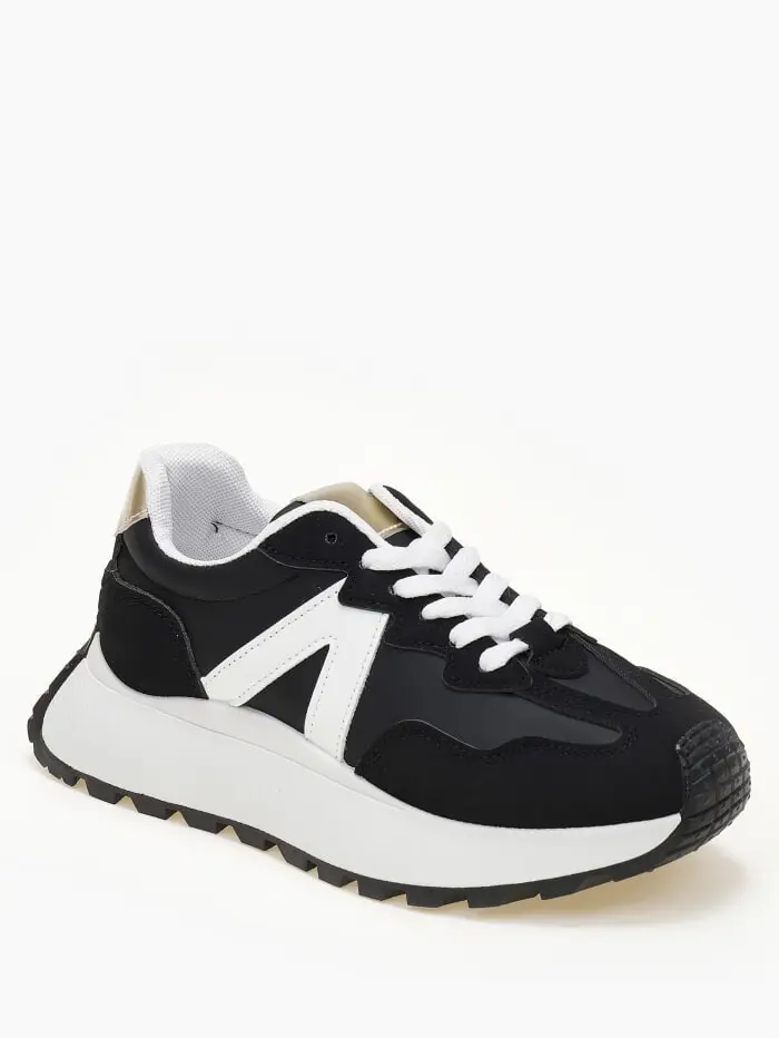 Sneaker με διχρωμία και chuncky σόλα