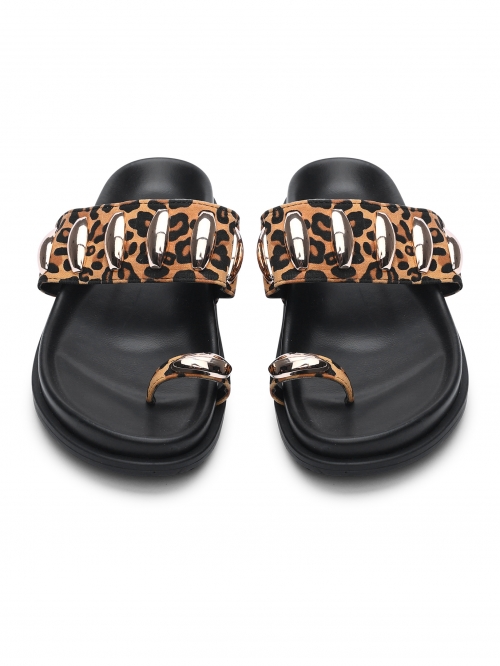 Σανδάλια flatform με toe ring και μεταλλικές λεπτομέρειες